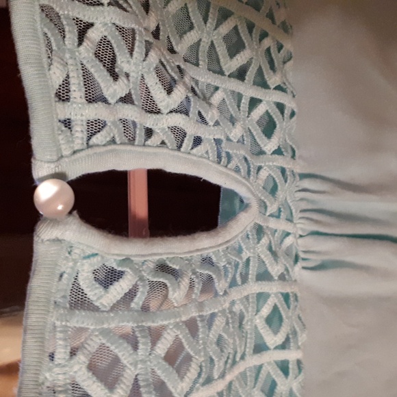 Blouse - Picture 7 of 9